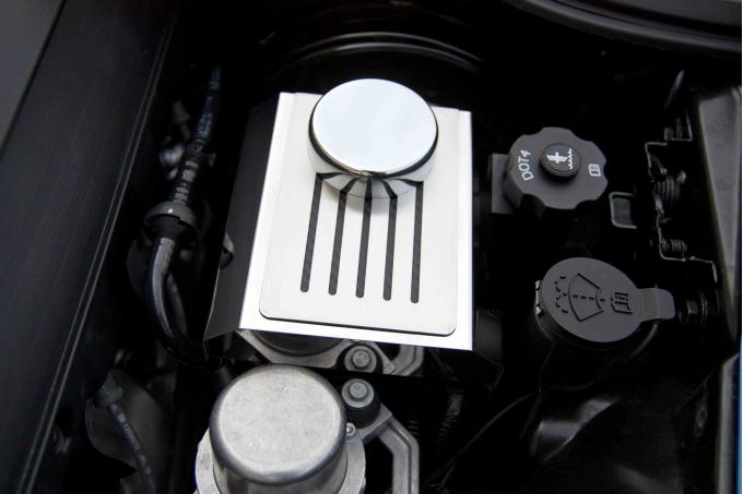 2014-2019 Z06/Z51/ZR1/C7- Brake Master Cylinder Cover Polished w/Ribbed Slots - Choose Manual or Auto 053039