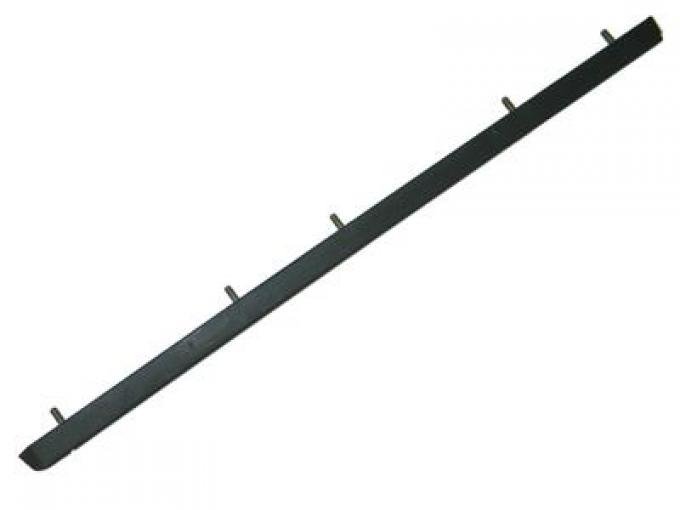 84-90 Right Rear Bumper / Fender Body Side Moulding